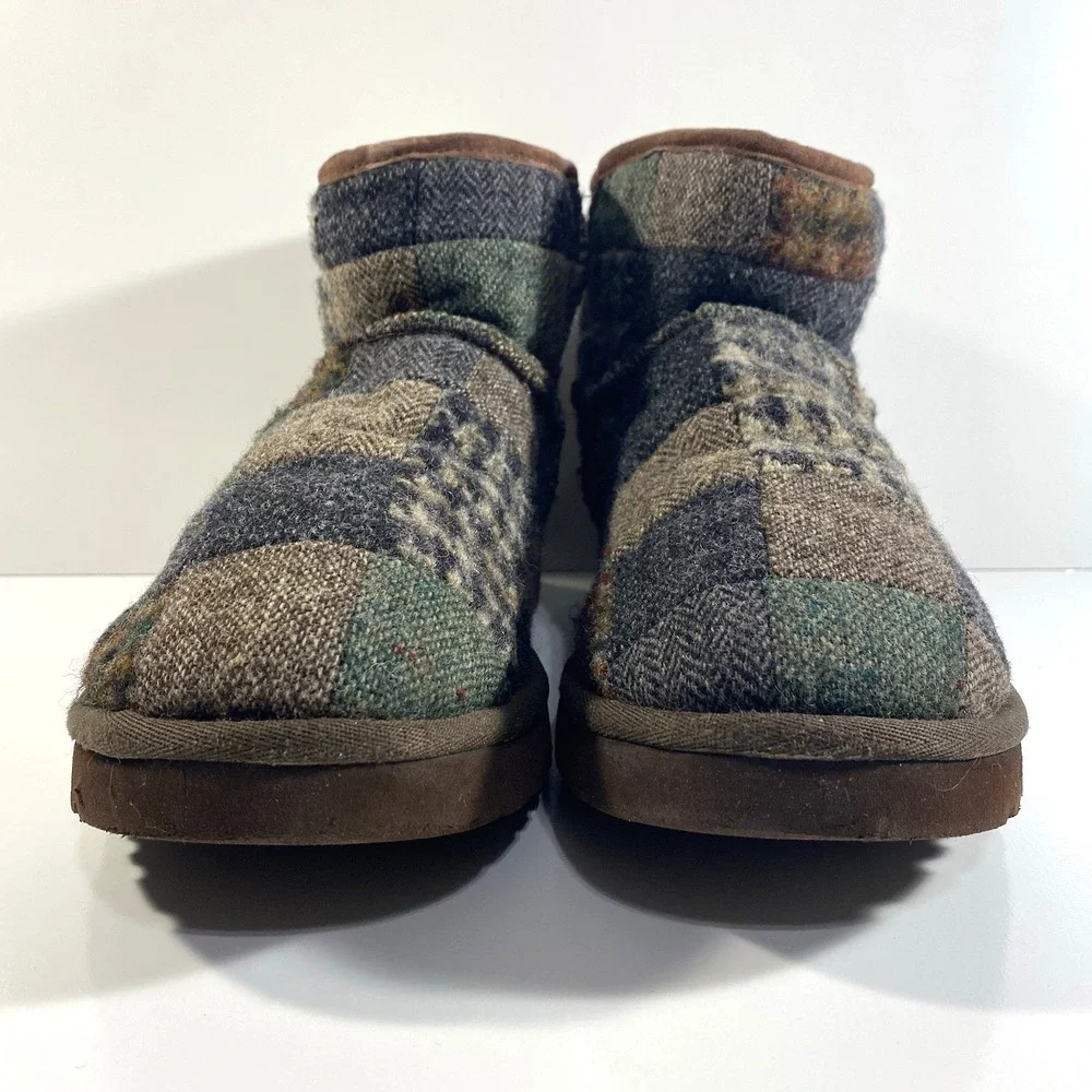 UGG Classic Mens Size 9 Mini Patchwork Pull On Boots 1013552